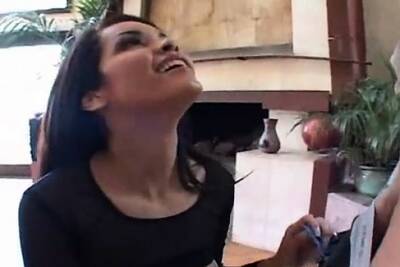 Hot latina Daisy Dukes blows a huge hard meat cock - icpvid.com
