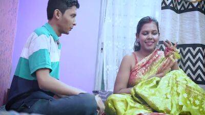 Desi Bhabhi - Indian Desi Bhabhi Hardcore Fuck With Virgin Boy At Home ( Hindi Audio ) - upornia.com - India