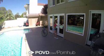 Watch Cynthia Thomas seduce the pool boy & get pounded hard in POVD home alone video - sexu.com