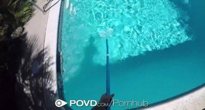 Watch Cynthia Thomas seduce the pool boy & get pounded hard in POVD home alone video - sexu.com