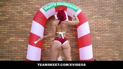 Kelsi Monroe - Monroe - hard on - Kelsi Monroe Twerks & Takes it Hard on Xvideos X Team's Sketches for Christmas - sexu.com